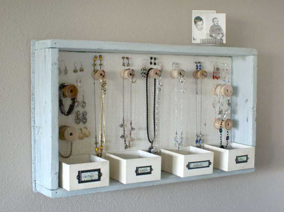 Organizador de joyería DIY hecho con una caja